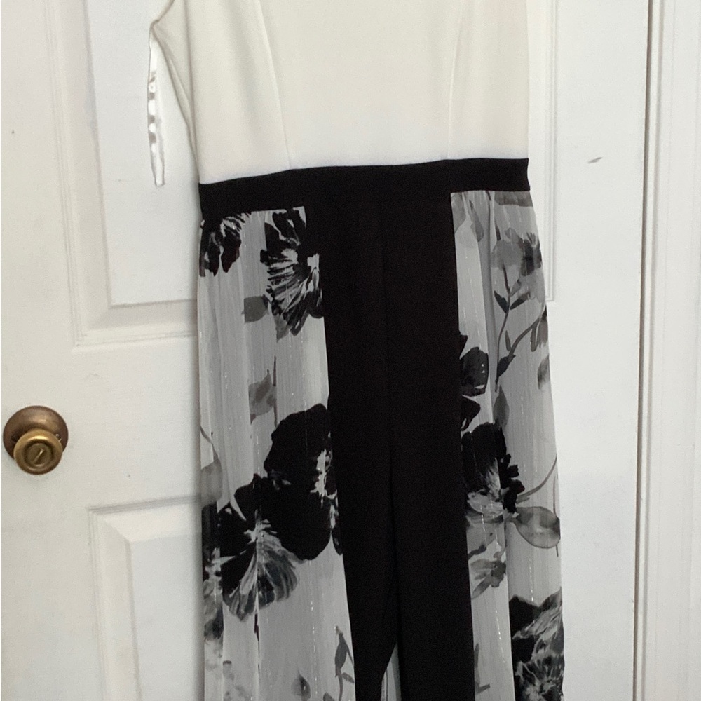 New jump suit with white,black color